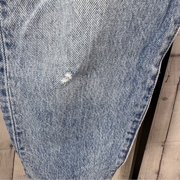 Levi’s Premium Wedgie High Waisted Snug Fit Straight Leg Jeans Size 27 - Picture 4 of 8